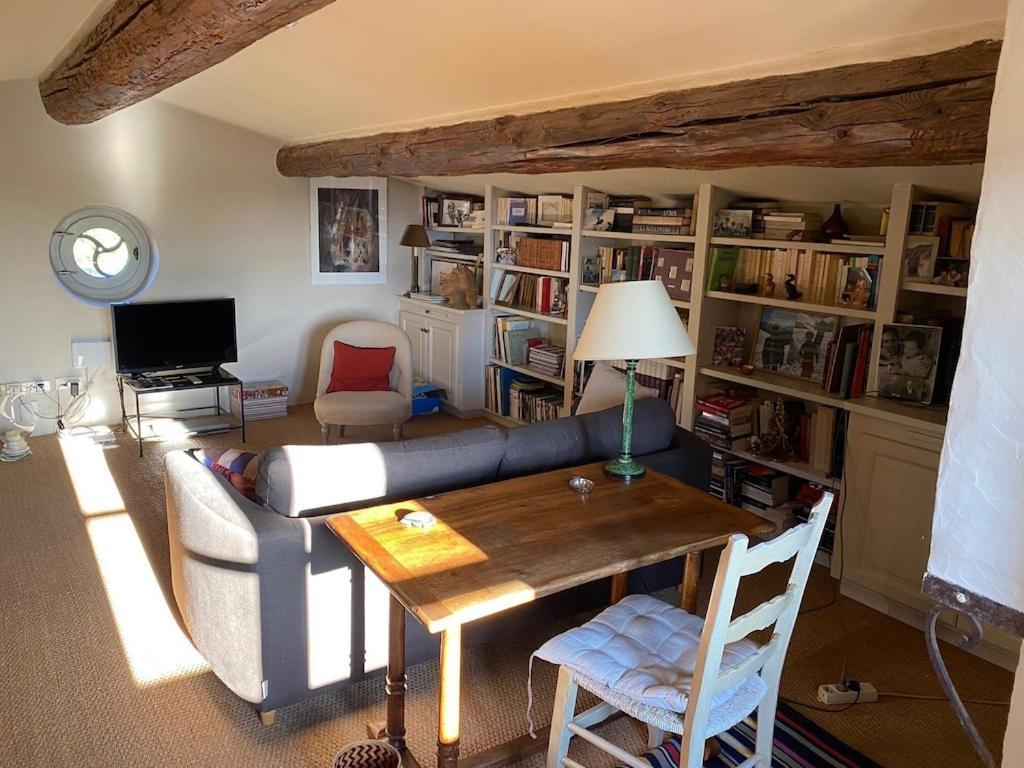 In Gordes, Facing The Entire Luberon Park A Beautiful 5 Bedrooms House Esterno foto