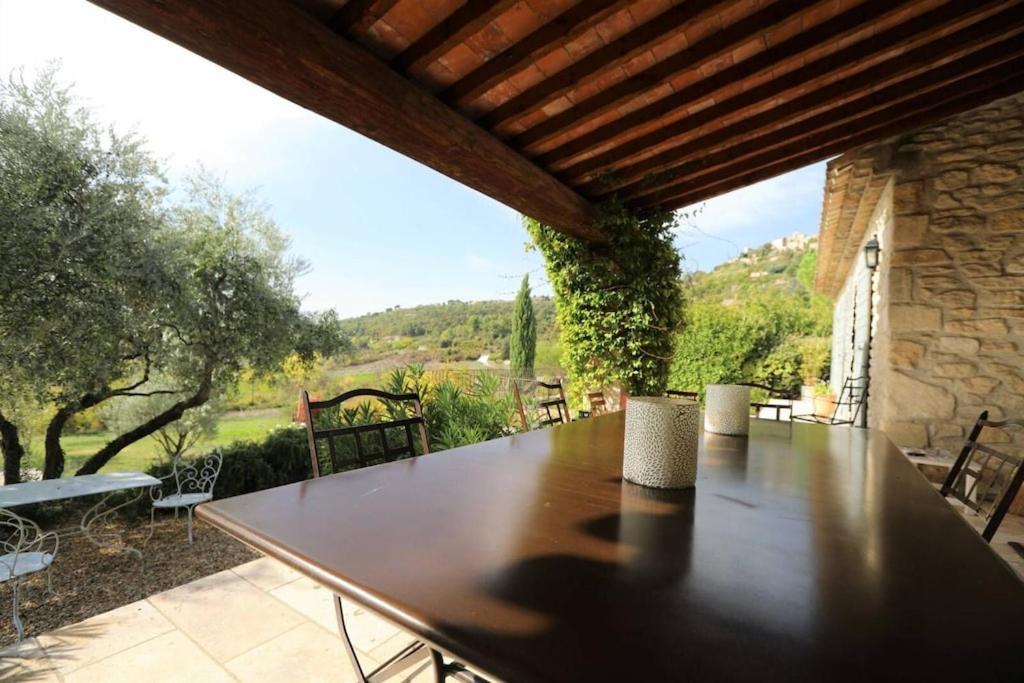 In Gordes, Facing The Entire Luberon Park A Beautiful 5 Bedrooms House Esterno foto