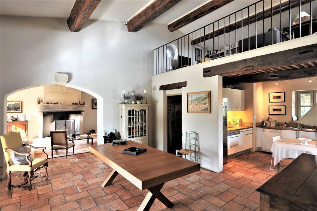 In Gordes, Facing The Entire Luberon Park A Beautiful 5 Bedrooms House Esterno foto
